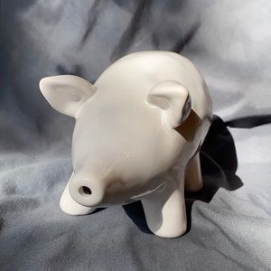 Small Ceramic Pig Twine or Yarn Dispenser
